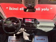 Citroen E-C4 SHİNE BOLD 100 KW