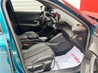 Peugeot 2008 1.2 PureTech GT EAT8