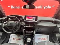 Peugeot 2008 1.2 PureTech GT EAT8