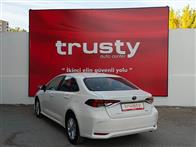 Toyota Corolla 1.8 Hybrid Dream e-CVT 98 Ps Sedan