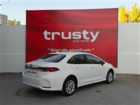 Toyota Corolla 1.8 Hybrid Dream e-CVT 98 Ps Sedan