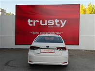 Toyota Corolla 1.8 Hybrid Dream e-CVT 98 Ps Sedan