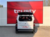 Peugeot Rifter 1.5 BlueHDI Allure 132 Ps Combi