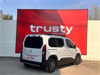 Peugeot Rifter 1.5 BlueHDI Allure 132 Ps Combi