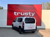 Peugeot Rifter 1.5 BlueHDI Allure 132 Ps Combi