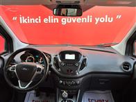 Ford Tourneo Courier 1.5 TDCI Titanium Plus 95 Ps Kombi