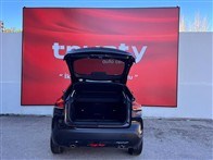 Citroen C4 1.2 PURETECH SHINE EAT8