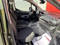 Opel Combo 1.5 CDTI Ultimate Otomatik 132 Ps Kombi