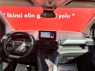 Opel Combo 1.5 CDTI Ultimate Otomatik 132 Ps Kombi