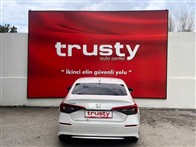 Honda Civic 1.6 i-VTEC ECO Elegance 123 Hp Sedan