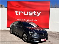 Renault Megane 1.3 Tce İcon EDC Sedan 140 PS