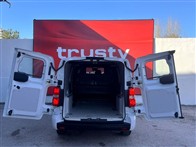 Opel Vivaro 2.0 TD Cargo Elegance XL 180 Ps AT8