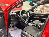 Toyota Hi-Lux 2.8 D-4D 4x4 Hi-Cruiser Otomatik 174 Hp Çift Kabin