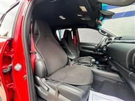 Toyota Hi-Lux 2.8 D-4D 4x4 Hi-Cruiser Otomatik 174 Hp Çift Kabin