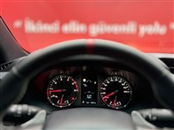 Toyota Hi-Lux 2.8 D-4D 4x4 Hi-Cruiser Otomatik 174 Hp Çift Kabin