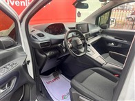 Peugeot Rifter 1.5 BlueHDI Allure EAT8 132 Ps Combi