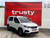 Peugeot Rifter 1.5 BlueHDI Allure EAT8 132 Ps Combi