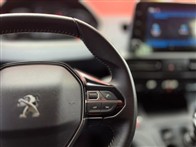 Peugeot Rifter 1.5 BlueHDI Allure EAT8 132 Ps Combi