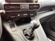 Peugeot Rifter 1.5 BlueHDI Allure EAT8 132 Ps Combi