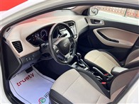 Hyundai i20 1.4 MPI Jump Otomatik 98 Hp Hatchback