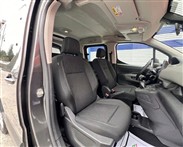 Peugeot Rifter 1.5 BlueHDI Allure EAT8 132 Ps Combi