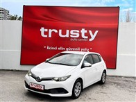 Toyota Auris 1.33 Life 98 Hp Hatchback