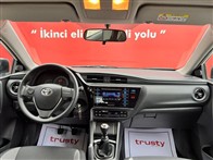 Toyota Auris 1.33 Life 98 Hp Hatchback