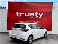 Toyota Auris 1.33 Life 98 Hp Hatchback