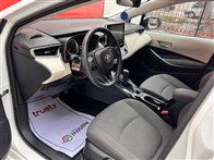 Toyota Corolla 1.5 VİSİON MDS SEDAN