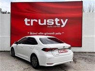 Toyota Corolla 1.5 VİSİON MDS SEDAN
