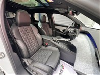 Peugeot 5008 1.2 Hybrid GT e-DCS6