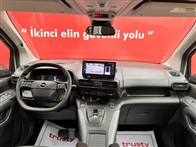 Opel Combo 1.5 CDTI Ultimate Otomatik 132 Ps Kombi