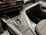 Opel Combo 1.5 CDTI Ultimate Otomatik 132 Ps Kombi