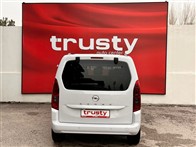 Opel Combo 1.5 CDTI Ultimate Otomatik 132 Ps Kombi
