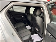 Peugeot 2008 1.2 PureTech GT EAT8