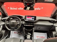 Peugeot 2008 1.2 PureTech GT EAT8