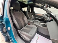 Peugeot 408 1.2 Puretech GT EAT8