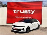 Opel Astra 1.2 Turbo GS AT8 130 PS