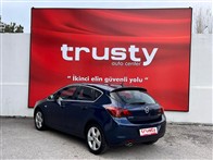 Opel Astra 1.4 Turbo Sport Active Select 138 Hp Hatchback