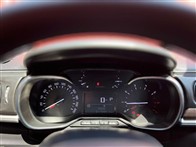 Citroen C3 1.2 PureTech Shine EAT6 112 Ps Hatchback