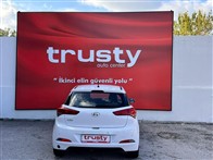 Hyundai i20 1.4 MPI Elite Otomatik 98 Hp Hatchback