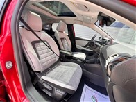 Citroen e-C4X e-C4 X Shine Bold 115 KW