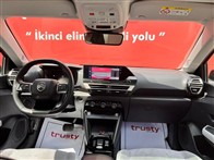 Citroen e-C4X e-C4 X Shine Bold 115 KW