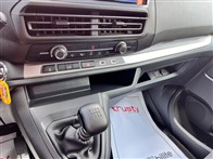 Citroen Jumpy 1.5 BlueHDI Space 122 Ps Minibüs