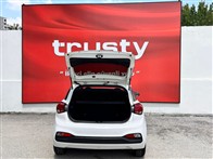 Hyundai i20 1.4 MPI Elite Smart Panoramik Cam Tavan Otomatik 1