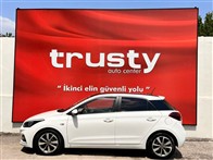 Hyundai i20 1.4 MPI Elite Smart Panoramik Cam Tavan Otomatik 1