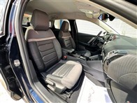 Citroen e-C4X e-C4 X Shine Bold 115 KW