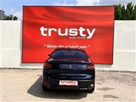 Citroen e-C4X e-C4 X Shine Bold 115 KW