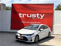 Toyota Corolla 1.5 FLAME X-PACK MDS SEDAN