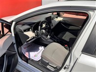 Toyota Corolla 1.5 FLAME X-PACK MDS SEDAN